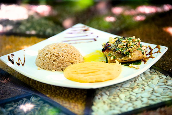 Peixe na Folha de Bananeira do Restaurante Maracajú - Porto de Galinhas